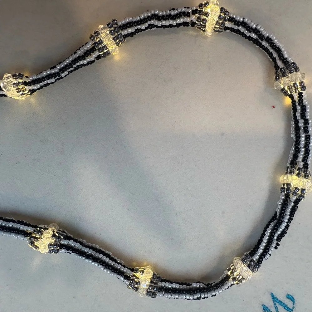 Handcrafted Beaded Pendant Necklace agate lights up optionally for fun - Picture 3 of 6